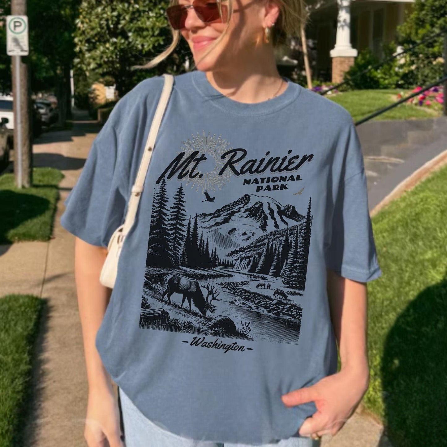 Pacific Northwest Mt Rainier Souvenir Vintage Style Tee