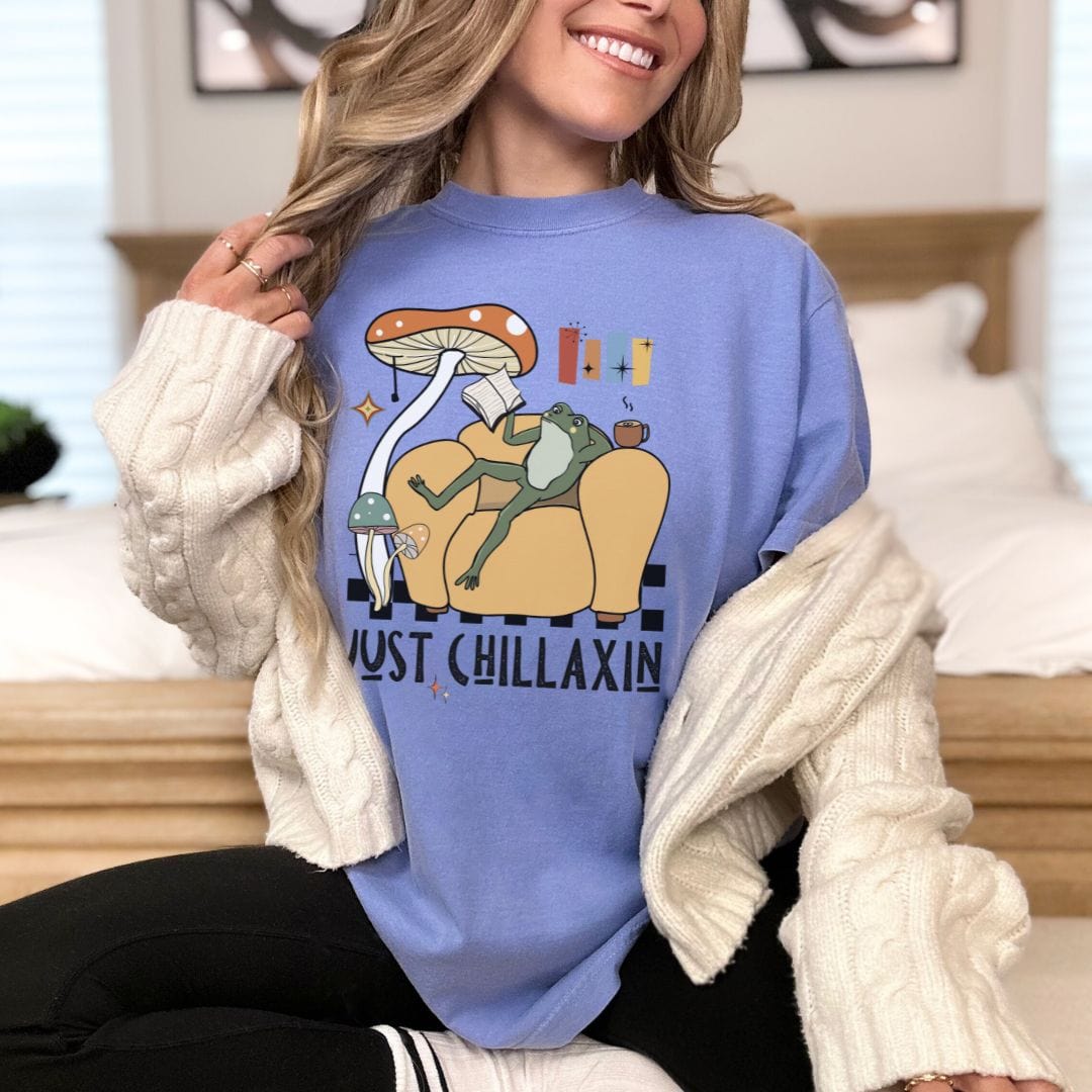 Just Chillaxin, Vintage Style Tee